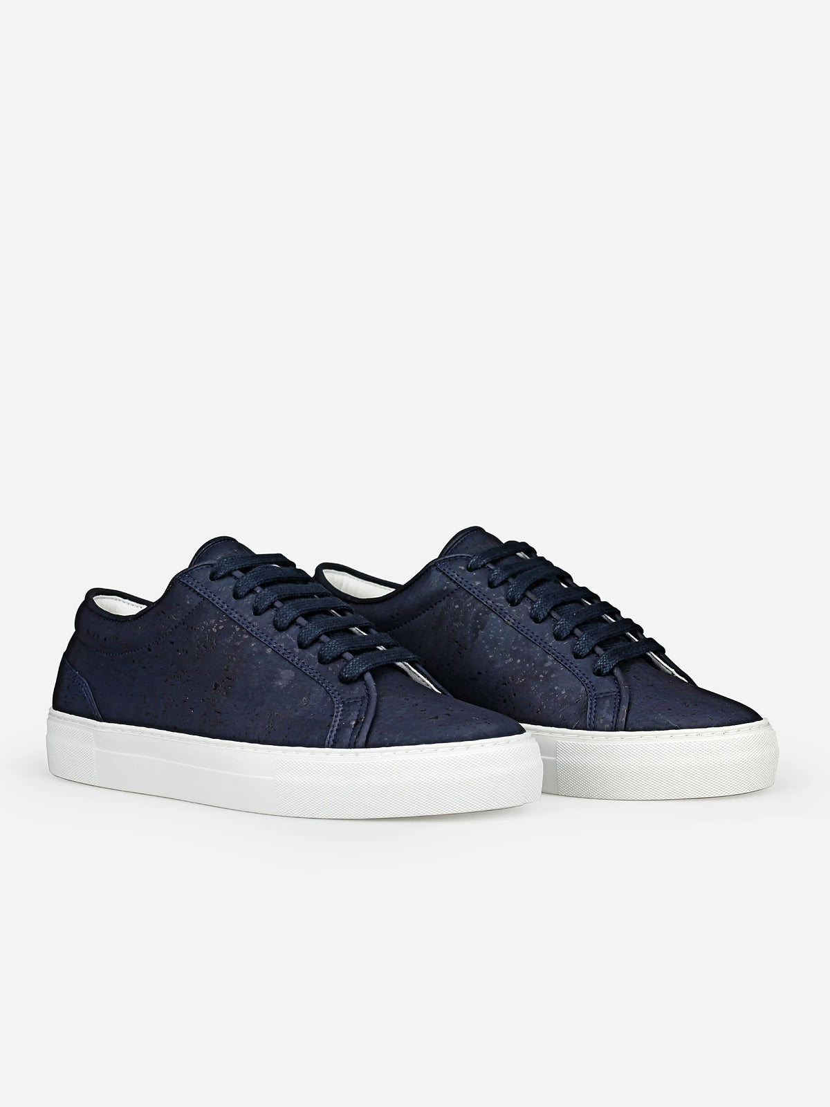 QURC Essential Marinha Blue sneaker in navy cork leather – view 5
