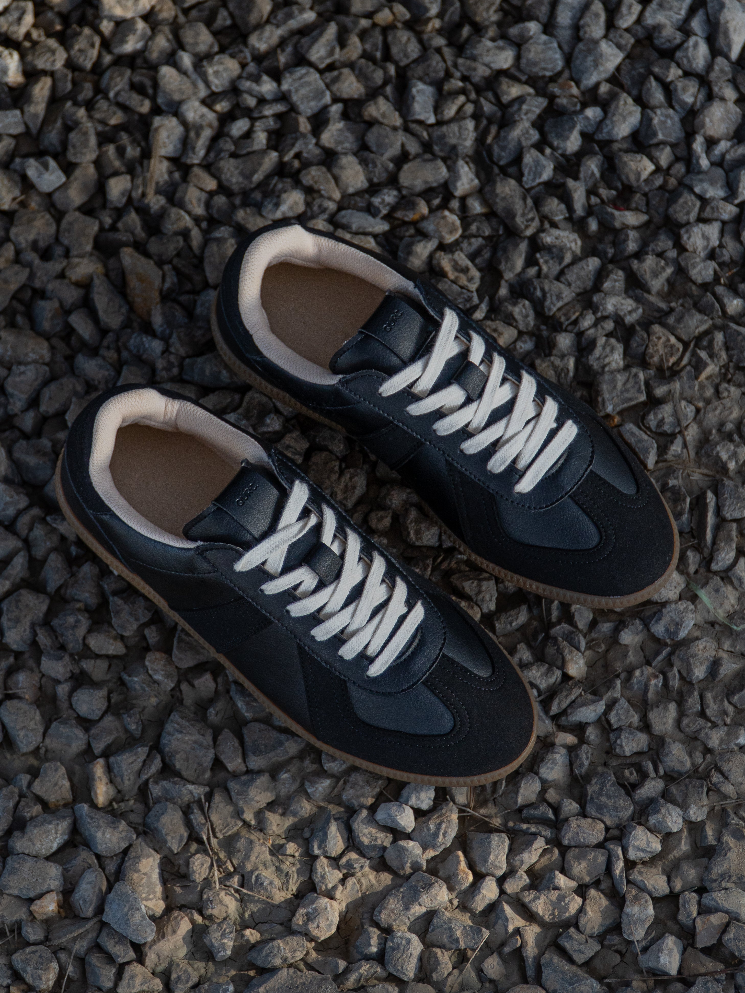 Army Trainer - Black